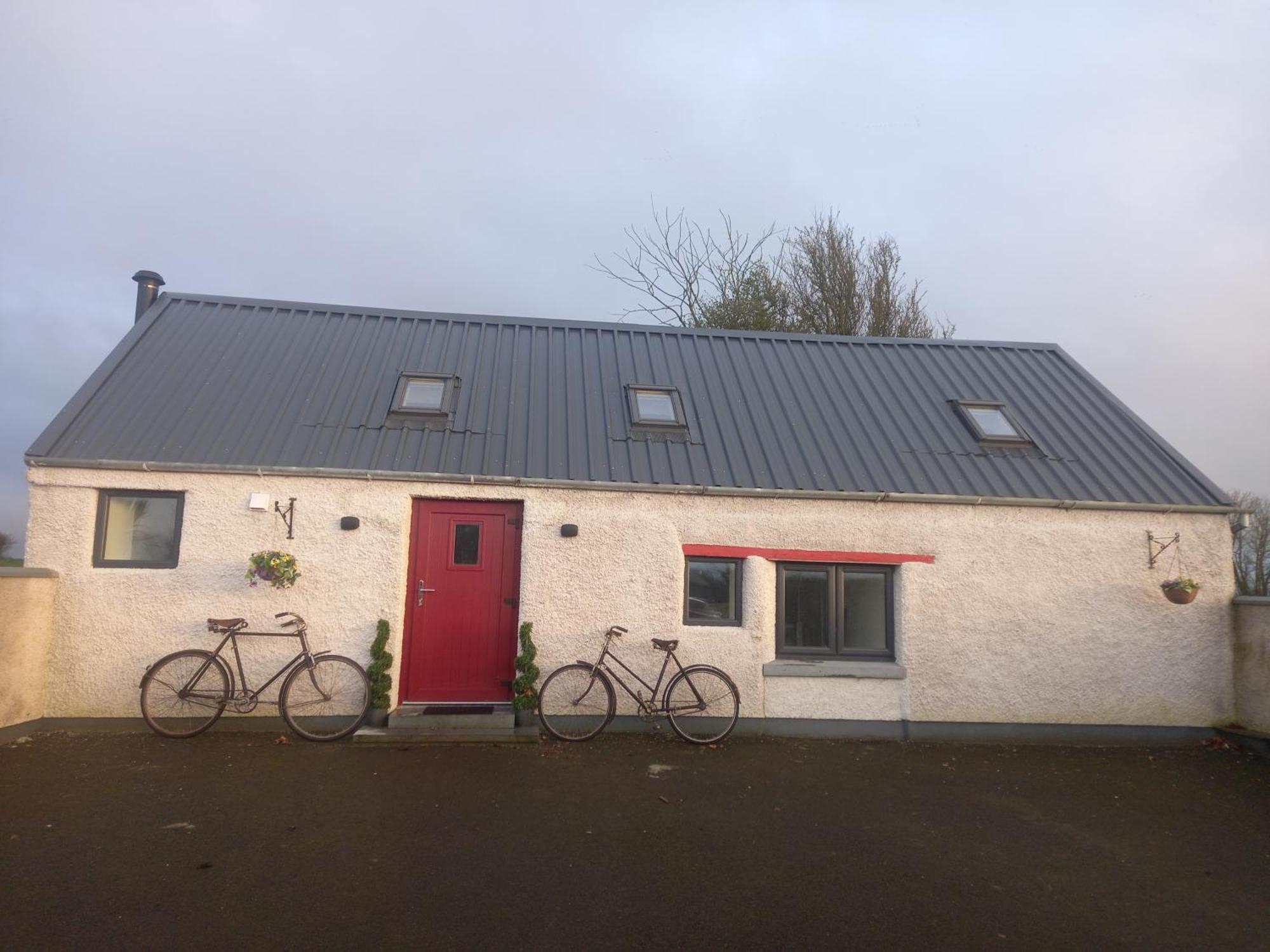 Kitty'S Cottage - Horse And Jockey, Cashel เธอเลส ภายนอก รูปภาพ